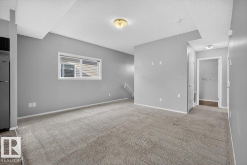 #25 6520 2 Av Sw, Edmonton, AB - Indoor Photo Showing Other Room