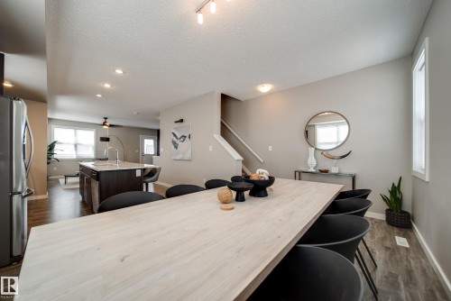 #1 2803 James Mowatt Tr Sw, Edmonton, AB - Indoor Photo Showing Other Room