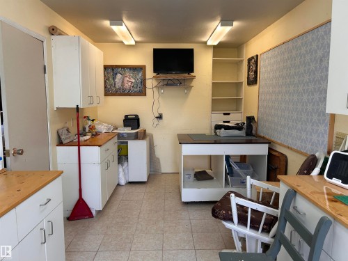 1639 Macfarlane Place, Rural Opportunity M.D., AB - Indoor