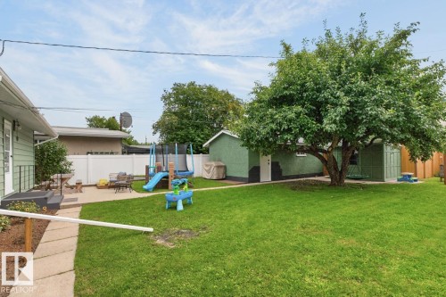 6807 101A Avenue Nw, Edmonton, AB - Outdoor