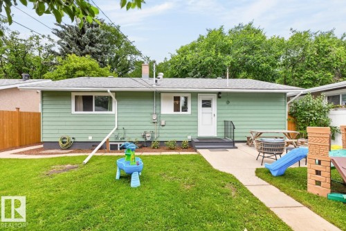 6807 101A Avenue Nw, Edmonton, AB - Outdoor