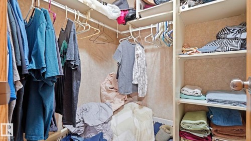 44 Keyhole Crescent Northwest, Edmonton, AB - Indoor With Storage