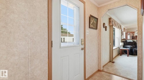 44 Keyhole Crescent Northwest, Edmonton, AB - Indoor Photo Showing Other Room