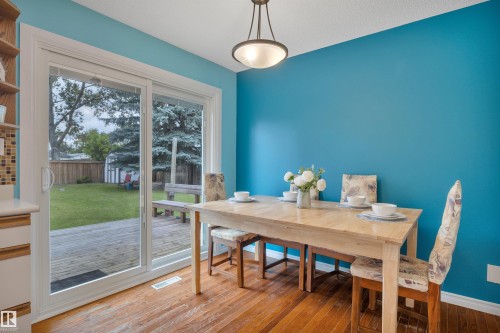 7416 33 Avenue Nw, Edmonton, AB - Indoor Photo Showing Dining Room