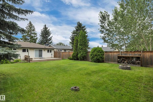 7416 33 Avenue Nw, Edmonton, AB - Outdoor