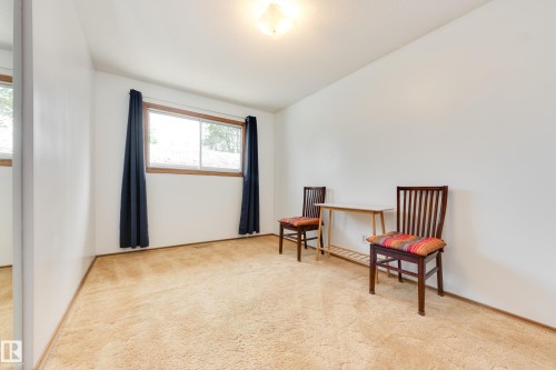 7 Strathcona Place, Sherwood Park, AB - Indoor Photo Showing Other Room