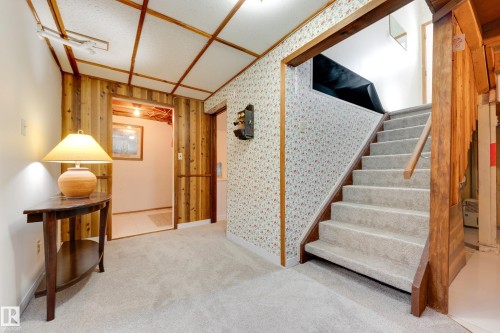 7 Strathcona Place, Sherwood Park, AB - Indoor Photo Showing Other Room