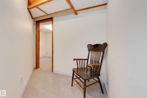 7 Strathcona Place, Sherwood Park, AB - Indoor Photo Showing Other Room
