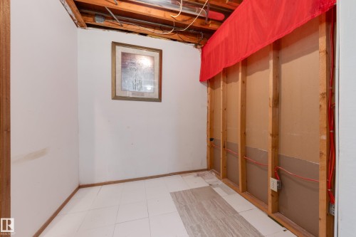 7 Strathcona Place, Sherwood Park, AB - Indoor Photo Showing Other Room
