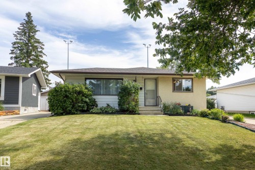 7 Strathcona Place, Sherwood Park, AB - Outdoor