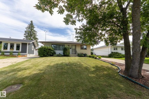 7 Strathcona Place, Sherwood Park, AB - Outdoor With Facade