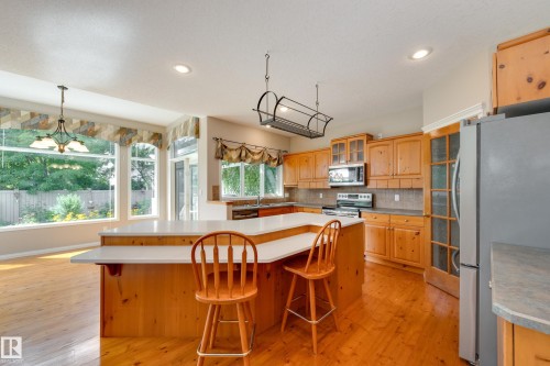11503 15 Avenue Nw, Edmonton, AB - Indoor