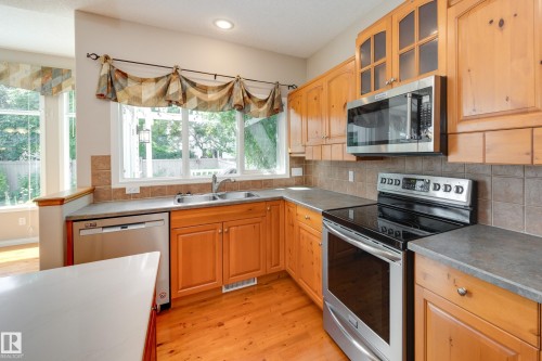 11503 15 Avenue Nw, Edmonton, AB - Indoor Photo Showing Kitchen With Double Sink