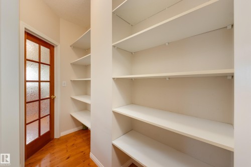 11503 15 Avenue Nw, Edmonton, AB - Indoor With Storage