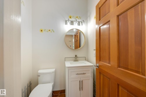 11503 15 Avenue Nw, Edmonton, AB - Indoor Photo Showing Bathroom