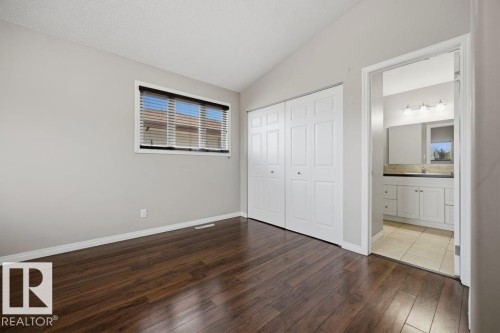 7119 136 Avenue Nw, Edmonton, AB - Indoor Photo Showing Other Room