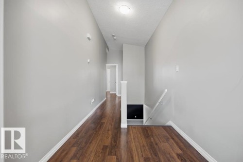 7119 136 Avenue Nw, Edmonton, AB - Indoor Photo Showing Other Room