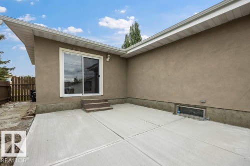 7119 136 Avenue Nw, Edmonton, AB - Outdoor With Exterior
