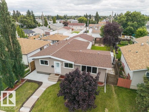 7119 136 Avenue Nw, Edmonton, AB - Outdoor