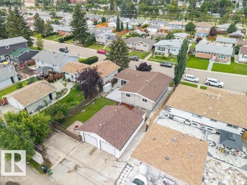 7119 136 Avenue Nw, Edmonton, AB - Outdoor With View