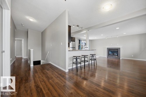 7119 136 Avenue Nw, Edmonton, AB - Indoor With Fireplace