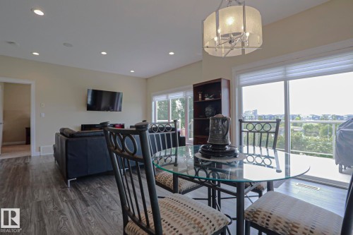 #16 8132 217 St Nw, Edmonton, AB - Indoor Photo Showing Dining Room