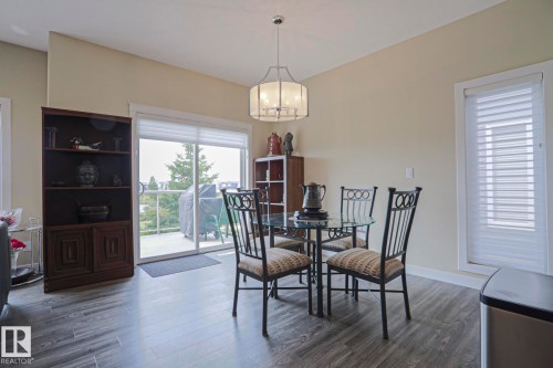 #16 8132 217 St Nw, Edmonton, AB - Indoor Photo Showing Dining Room