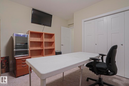 #16 8132 217 St Nw, Edmonton, AB - Indoor Photo Showing Office