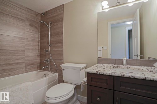 #16 8132 217 St Nw, Edmonton, AB - Indoor Photo Showing Bathroom