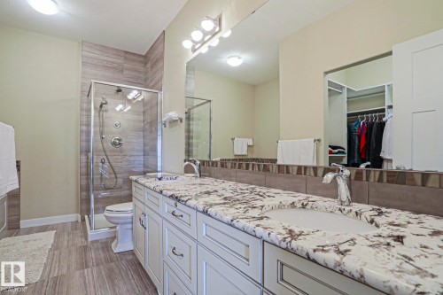 #16 8132 217 St Nw, Edmonton, AB - Indoor Photo Showing Bathroom