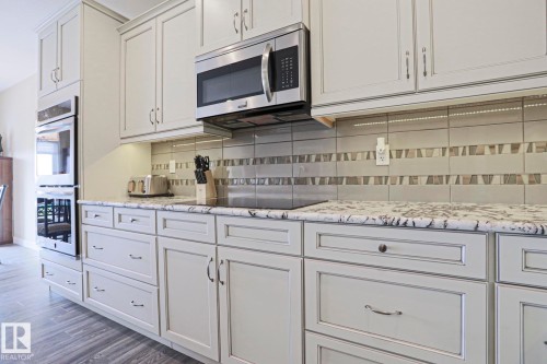 #16 8132 217 St Nw, Edmonton, AB - Indoor Photo Showing Kitchen With Upgraded Kitchen