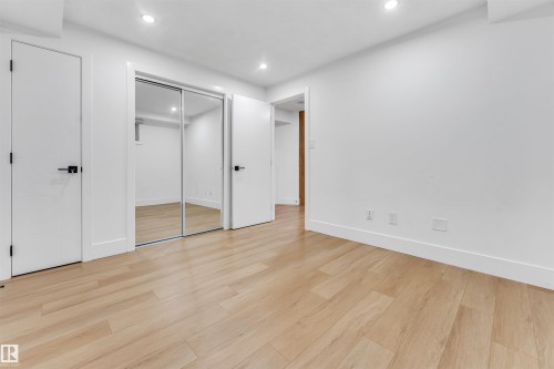 1218 87A Street Sw, Edmonton, AB - Indoor Photo Showing Other Room