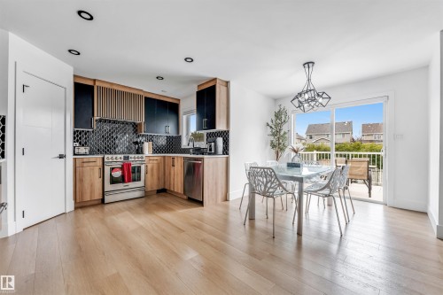1218 87A Street Sw, Edmonton, AB - Indoor