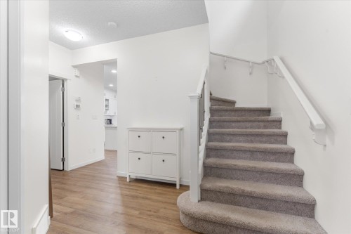 6116 175 Avenue Nw, Edmonton, AB - Indoor Photo Showing Other Room