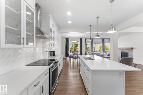 6116 175 Avenue Nw, Edmonton, AB - Indoor Photo Showing Kitchen With Double Sink With Upgraded Kitchen