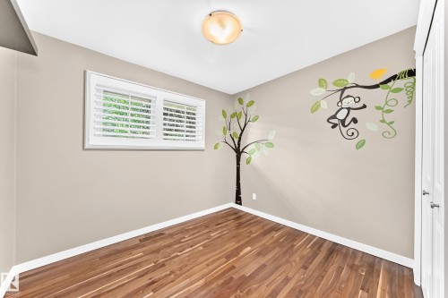 6307 92A Avenue Nw, Edmonton, AB - Indoor Photo Showing Other Room