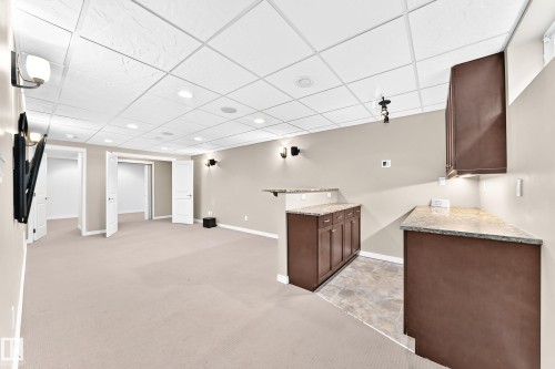 6307 92A Avenue Nw, Edmonton, AB - Indoor Photo Showing Other Room
