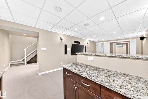 6307 92A Avenue Nw, Edmonton, AB - Indoor Photo Showing Other Room