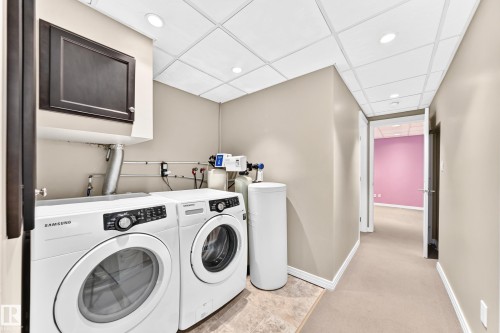 6307 92A Avenue Nw, Edmonton, AB - Indoor Photo Showing Laundry Room