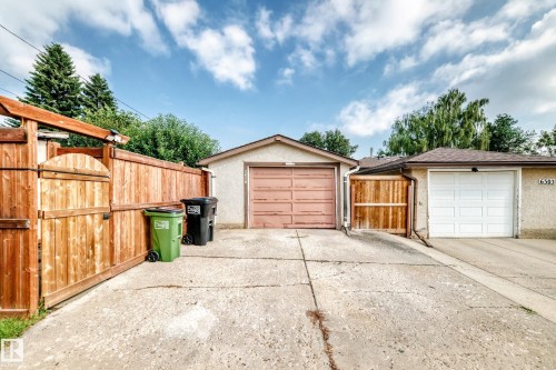 6307 92A Avenue Nw, Edmonton, AB - Outdoor With Exterior