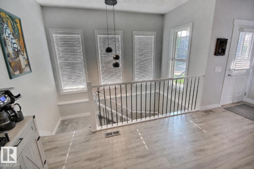 17455 77 Street Nw, Edmonton, AB - Indoor Photo Showing Other Room