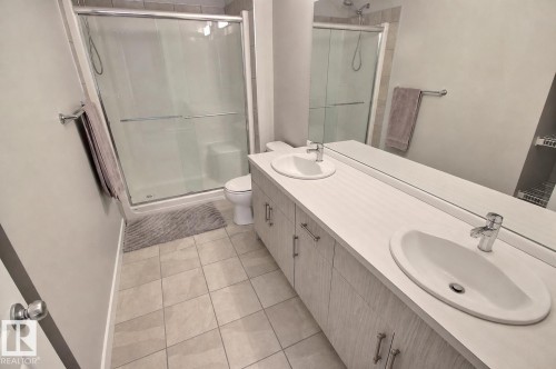 17455 77 Street Nw, Edmonton, AB - Indoor Photo Showing Bathroom