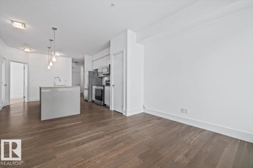 #104 10030 83 Av Nw, Edmonton, AB - Indoor