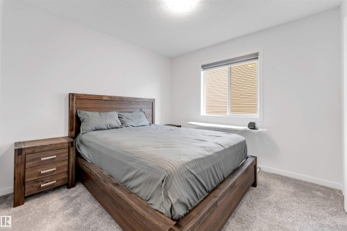 933 Mcconachie Boulevard Nw, Edmonton, AB - Indoor Photo Showing Bedroom