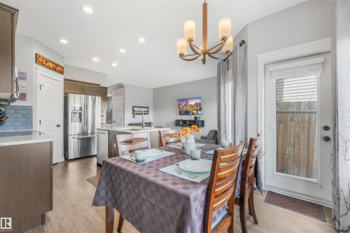 17107 38 Street Nw, Edmonton, AB - Indoor Photo Showing Other Room