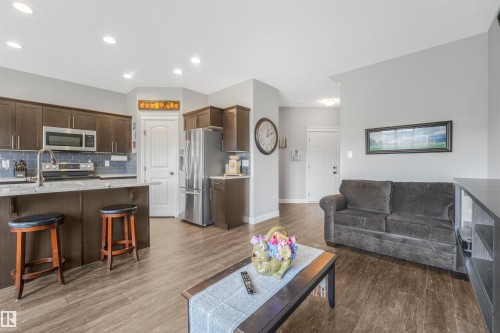 17107 38 Street Nw, Edmonton, AB - Indoor Photo Showing Kitchen With Upgraded Kitchen