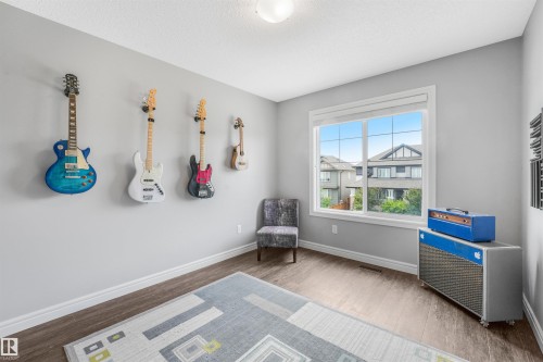 17107 38 Street Nw, Edmonton, AB - Indoor