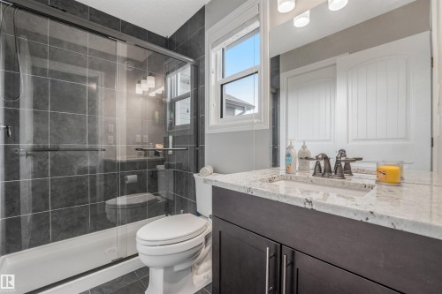 17107 38 Street Nw, Edmonton, AB - Indoor Photo Showing Bathroom