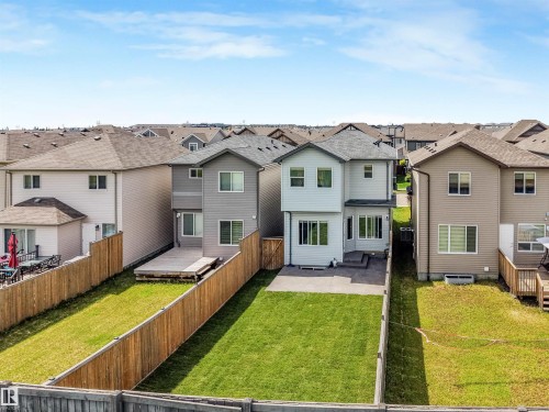 17107 38 Street Nw, Edmonton, AB - Outdoor