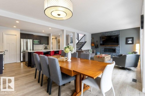 2335 Sparrow Crescent Nw, Edmonton, AB - Indoor Photo Showing Dining Room